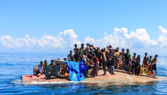 Kapal Pengungsi Rohingya Karam di Aceh, 69 Orang Diselamatkan